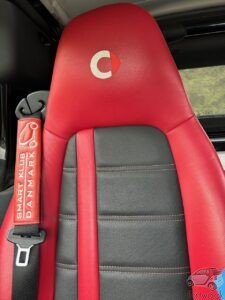 Hand sewn leather seats have been fitted in the Smart Fortwo Cabrio