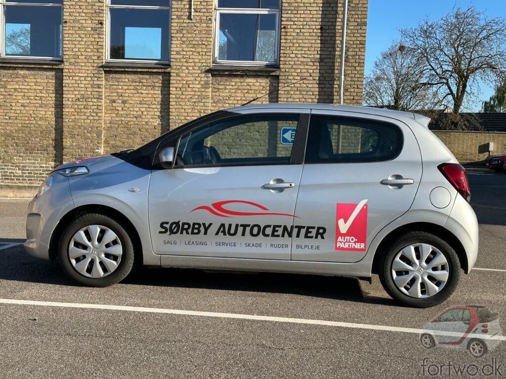 Sørby Autocenter's free rental car - Citroen C1