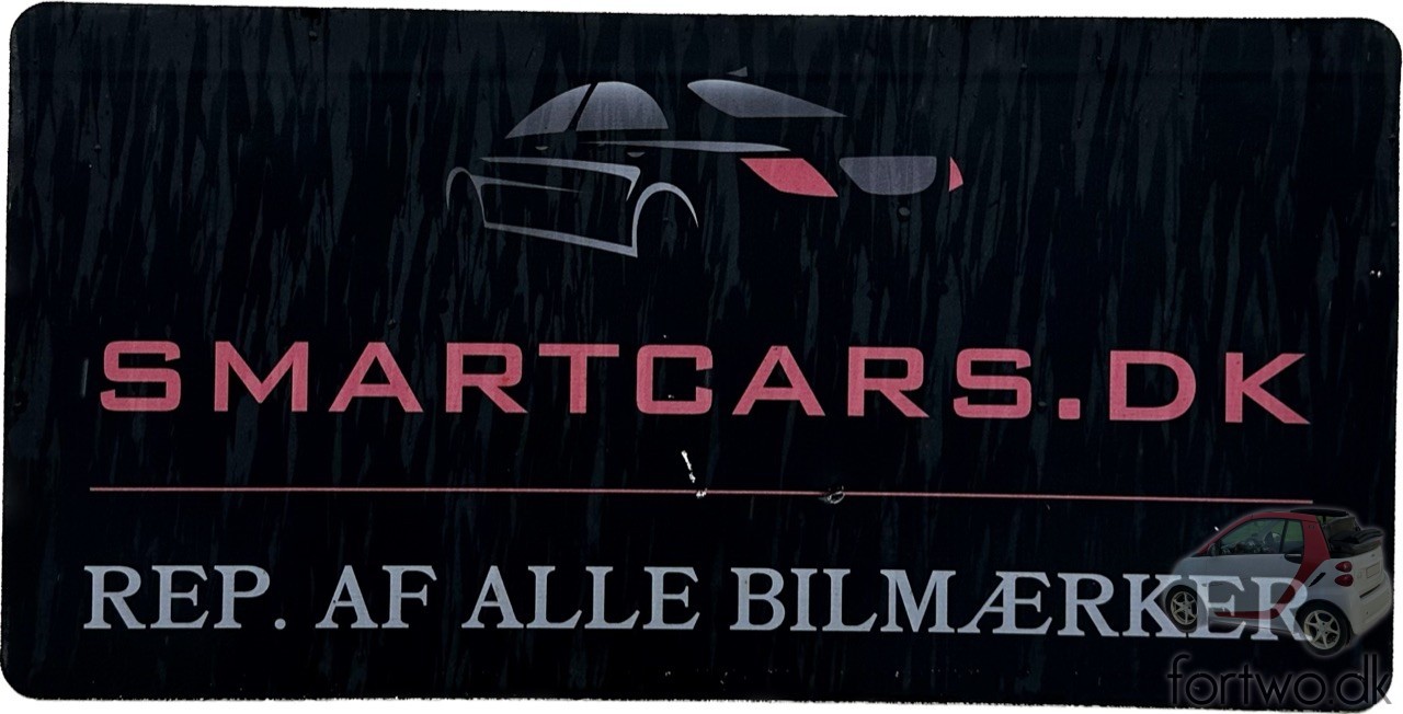 Sign outside Smartcars.dk's garage