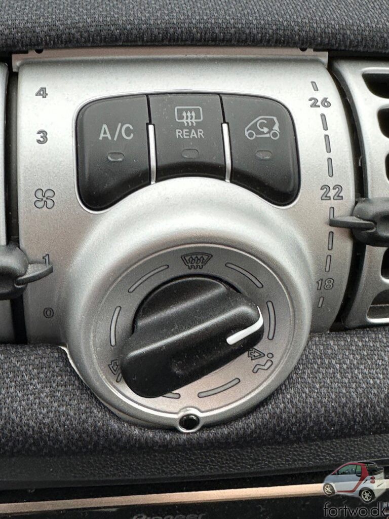 Smart Fortwo aircon controls