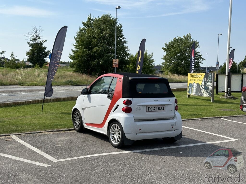 The perfect parking space for a Smart Fortwo